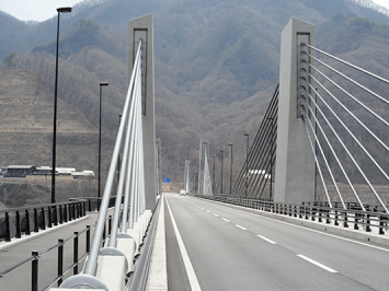 八ッ場大橋